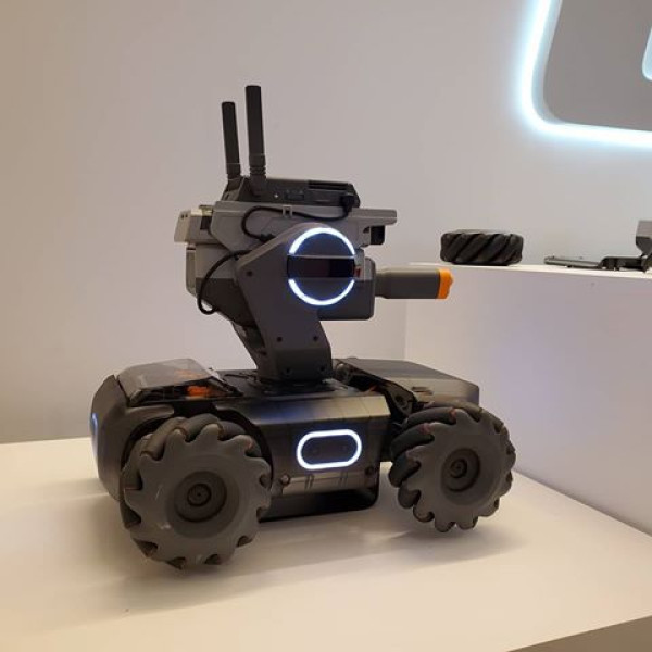 RoboMaster S1